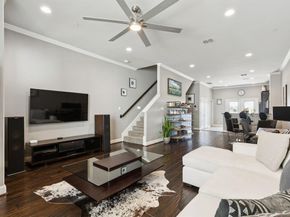 722 E 1st Street , Fort Worth Texas 76102