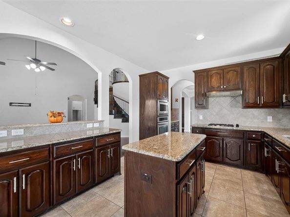 1344  Elise Street , Cedar Hill Texas 75104