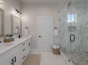 2421  Gooch Street , Dallas Texas 75241