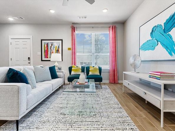 243  Wagon Spoke Way  18, Fort Worth Texas 76120