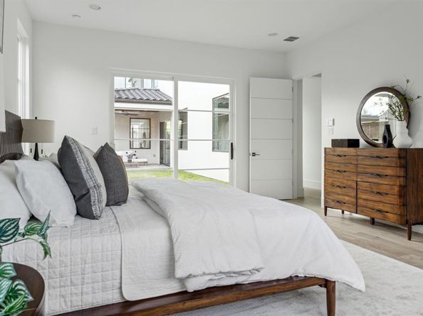 7526  Kenwell Street , Dallas Texas 75209