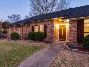 2418  Vista Glen Lane , Carrollton Texas 75007