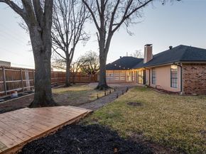 2418  Vista Glen Lane , Carrollton Texas 75007