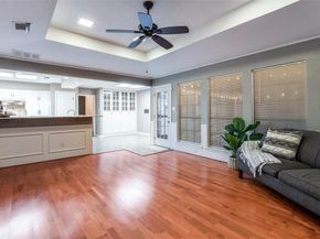 2418  Vista Glen Lane , Carrollton Texas 75007