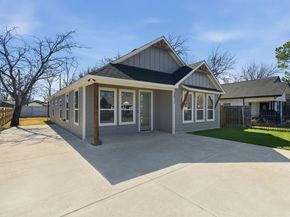 3612  Avenue J  , Fort Worth Texas 76105