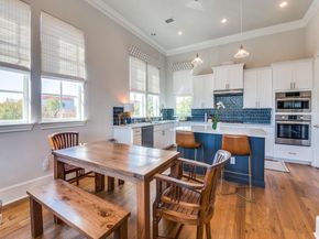 2114  Wenge Lane , Dallas Texas 75219