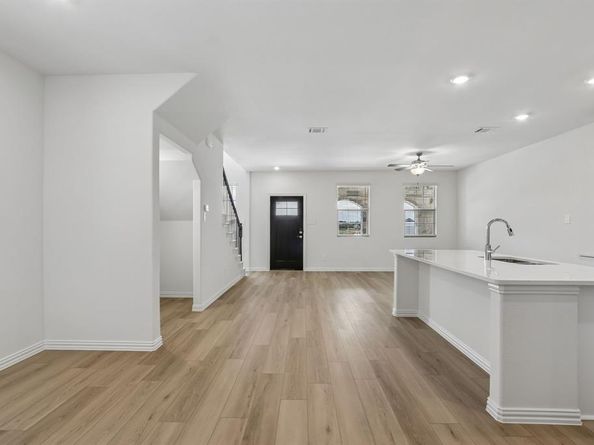 2724  Teton Street , Corinth Texas 76210