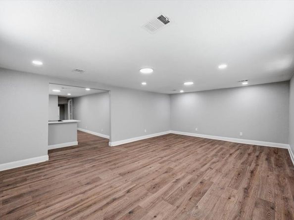 548  Ezekial Avenue , Dallas Texas 75217