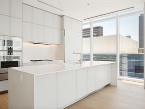 1747  Leonard Street  2002, Dallas Texas 75201