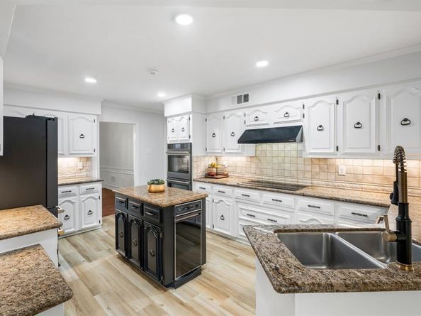 16214  Spring Creek Road , Dallas Texas 75248
