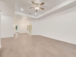 2706  Lenway Street , Dallas Texas 75215