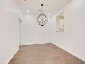 2706  Lenway Street , Dallas Texas 75215