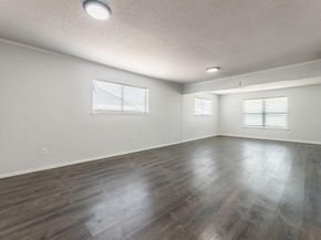 8121  Ferguson Road , Dallas Texas 75228