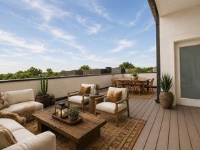 453 W Morphy Street , Fort Worth Texas 76104