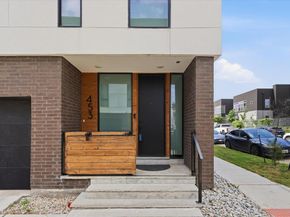 453 W Morphy Street , Fort Worth Texas 76104