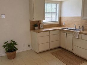 7424  Ewing  , Fort Worth Texas 76116