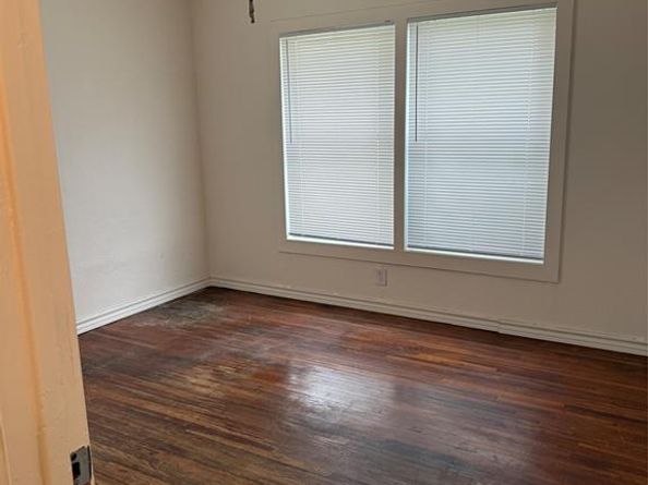 7424  Ewing  , Fort Worth Texas 76116
