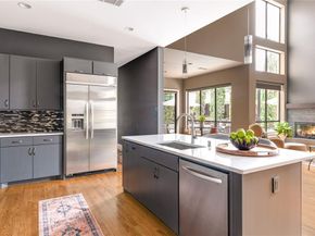 6910  Huff Trail , Dallas Texas 75214