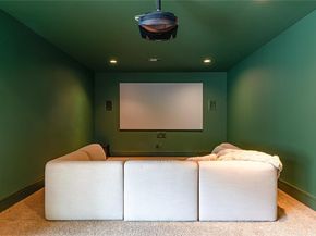 6910  Huff Trail , Dallas Texas 75214