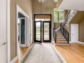 6910  Huff Trail , Dallas Texas 75214