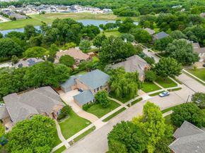 2704  Lakesedge Drive , McKinney Texas 75072