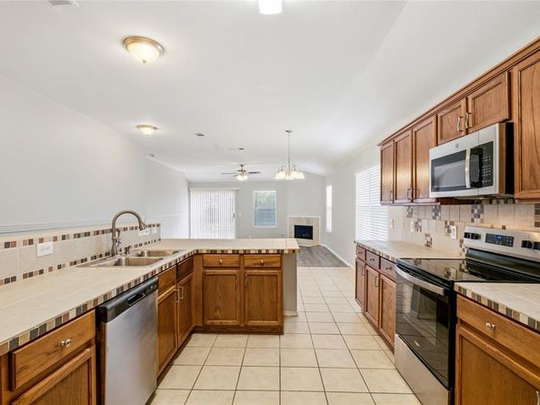 1401  Horseshoe Bend Court , Fort Worth Texas 76131