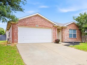 1401  Horseshoe Bend Court , Fort Worth Texas 76131