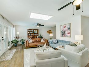 2703 W Prairie Creek Drive , Richardson Texas 75080