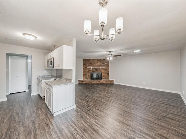 6925  Sandstone Court , Fort Worth Texas 76120
