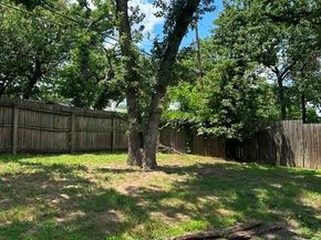 400  Woodlake Circle , Azle Texas 76020