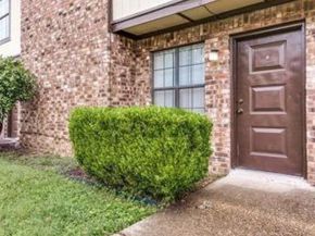 2709  Wimbledon Court , Garland Texas 75041