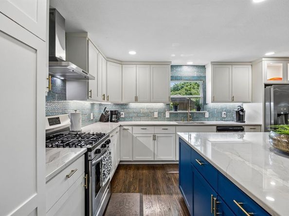 3039  Sharpview Lane , Dallas Texas 75228
