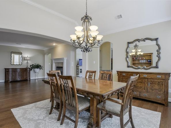 3006  Redcliff Lane , Garland Texas 75043