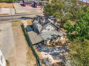 2709  Azle Avenue , Fort Worth Texas 76106