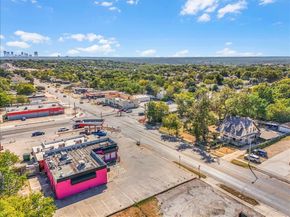 2709  Azle Avenue , Fort Worth Texas 76106