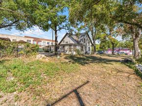2709  Azle Avenue , Fort Worth Texas 76106