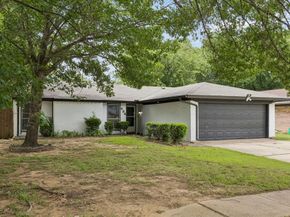 434  Stonehenge Drive , Arlington Texas 76014