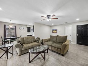 434  Stonehenge Drive , Arlington Texas 76014
