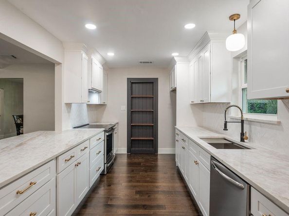 302  Shady Hill Drive , Richardson Texas 75080