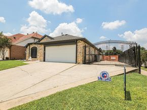 5616  Indian Hill Drive , Arlington Texas 76018