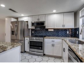 13340  Kit Lane  A4, Dallas Texas 75240