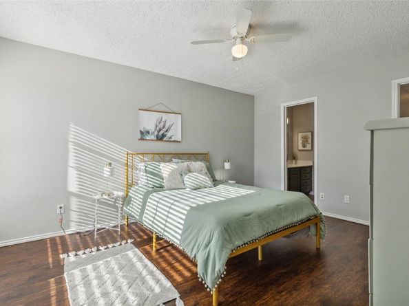 15151  Berry Trail  706, Dallas Texas 75248