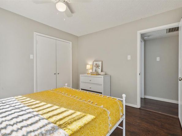 15151  Berry Trail  706, Dallas Texas 75248