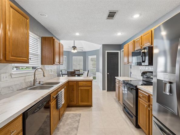 6705  Bluebell Drive , Rowlett Texas 75089