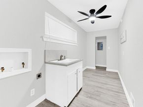 5821  Clendenin Avenue , Dallas Texas 75228