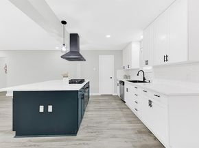 5821  Clendenin Avenue , Dallas Texas 75228