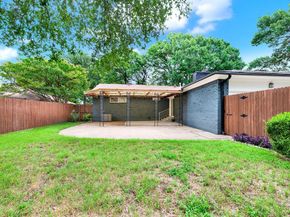5821  Clendenin Avenue , Dallas Texas 75228