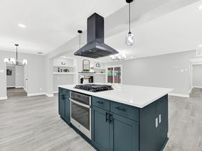 5821  Clendenin Avenue , Dallas Texas 75228