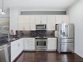 644 E Bluff Street , Fort Worth Texas 76102
