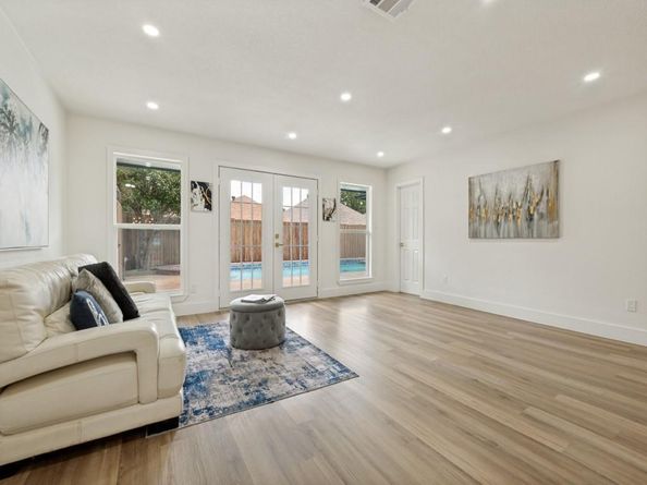 10105  Rita Road , Dallas Texas 75243